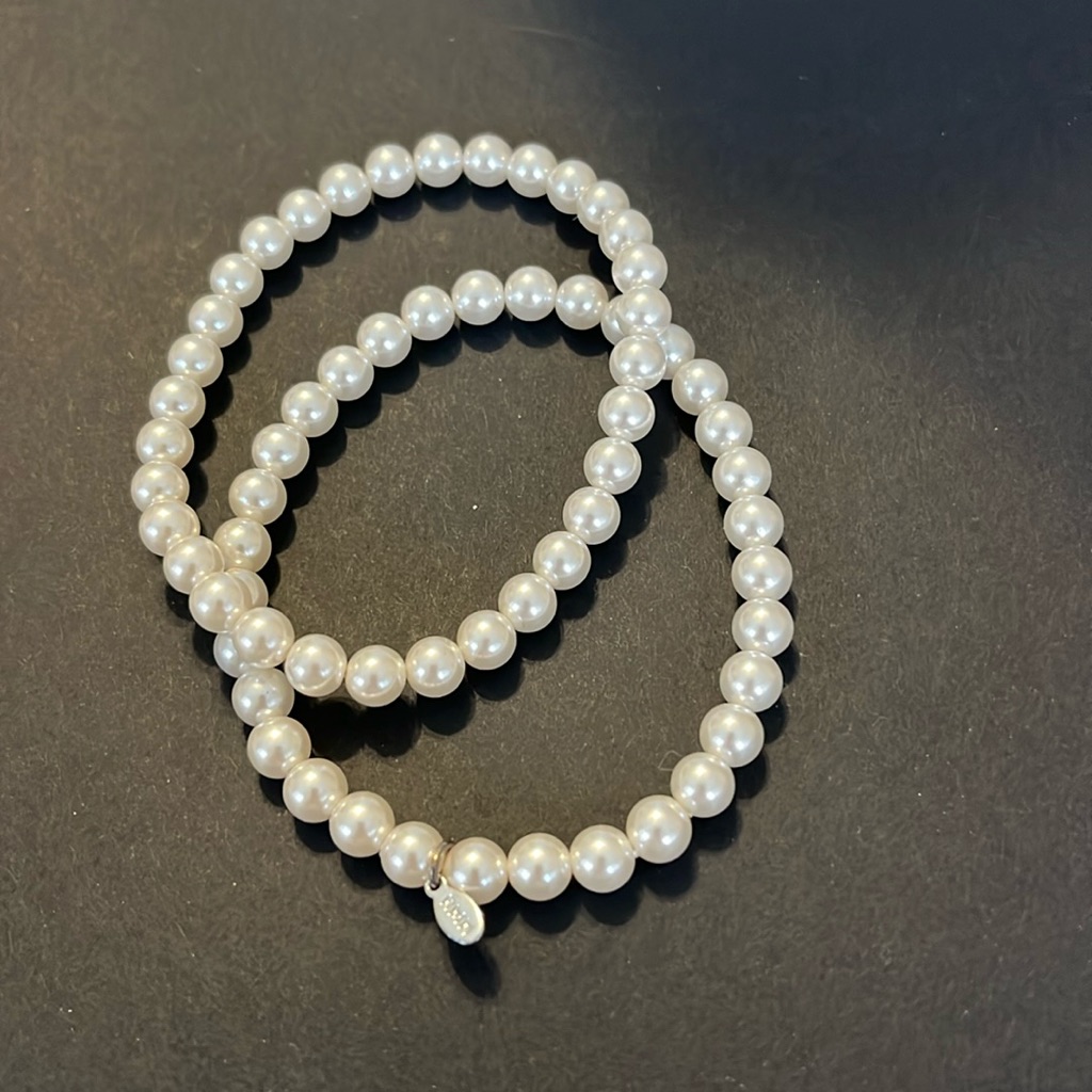 Set Of 2 Rmn Pearl Bracelets -Vintage 10 10$